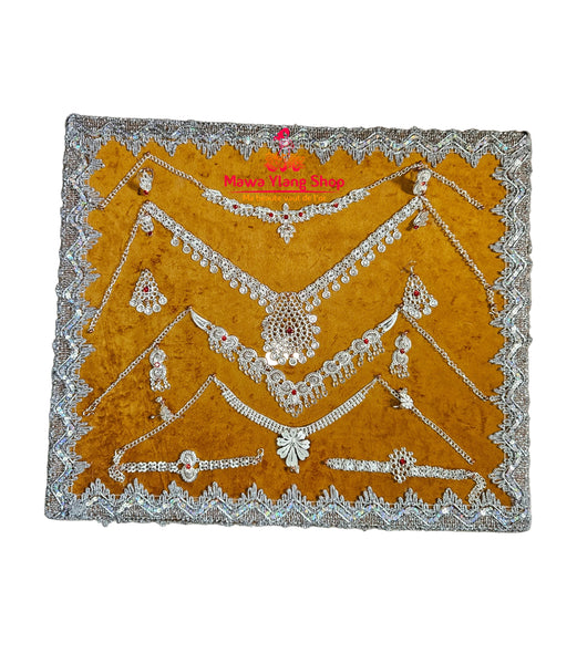Panneau + Bijoux P2