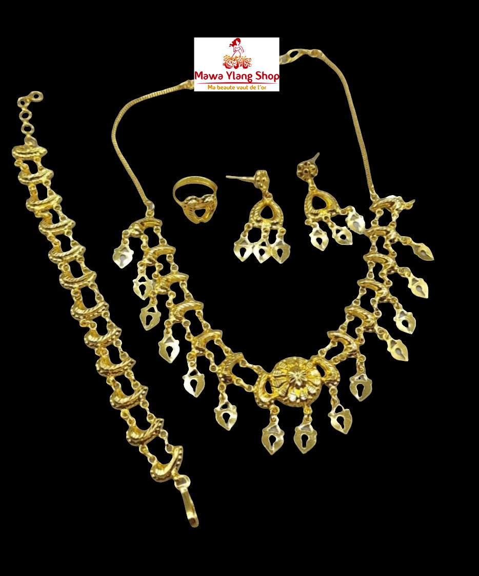 Collier 33