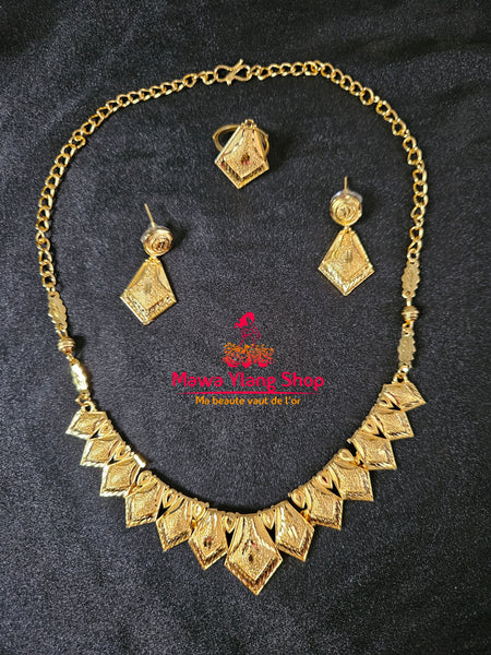 Collier E20