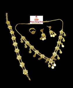 Collier 32