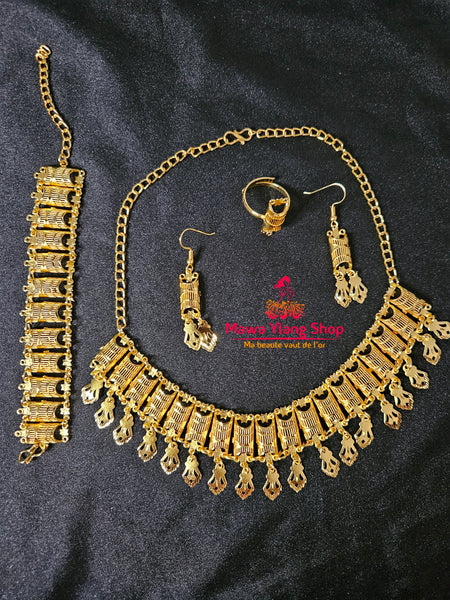 Collier 37